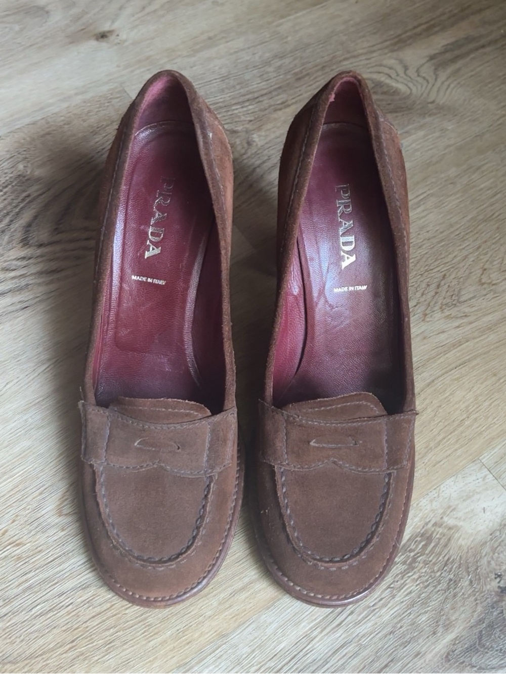 Prada vintage suede loafer pumps